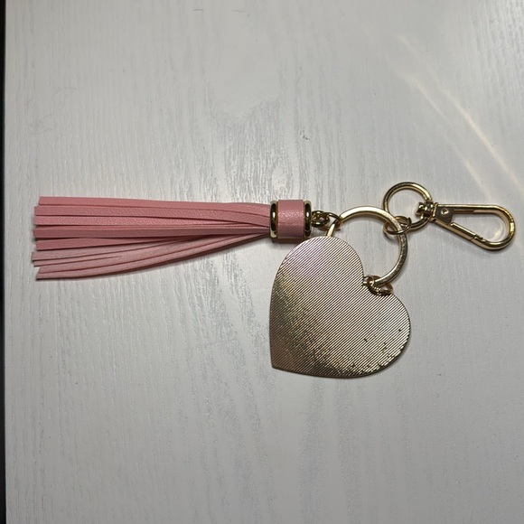 Great gift! Pink “Best Mom Ever” key chain or bag charm gold and leather tassel - Picture 2 of 3